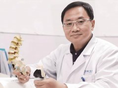 妙手回春！莆田福德醫(yī)院骨質疏松專家何向陽主任成功為七旬骨質疏松老人復位肩關節(jié)